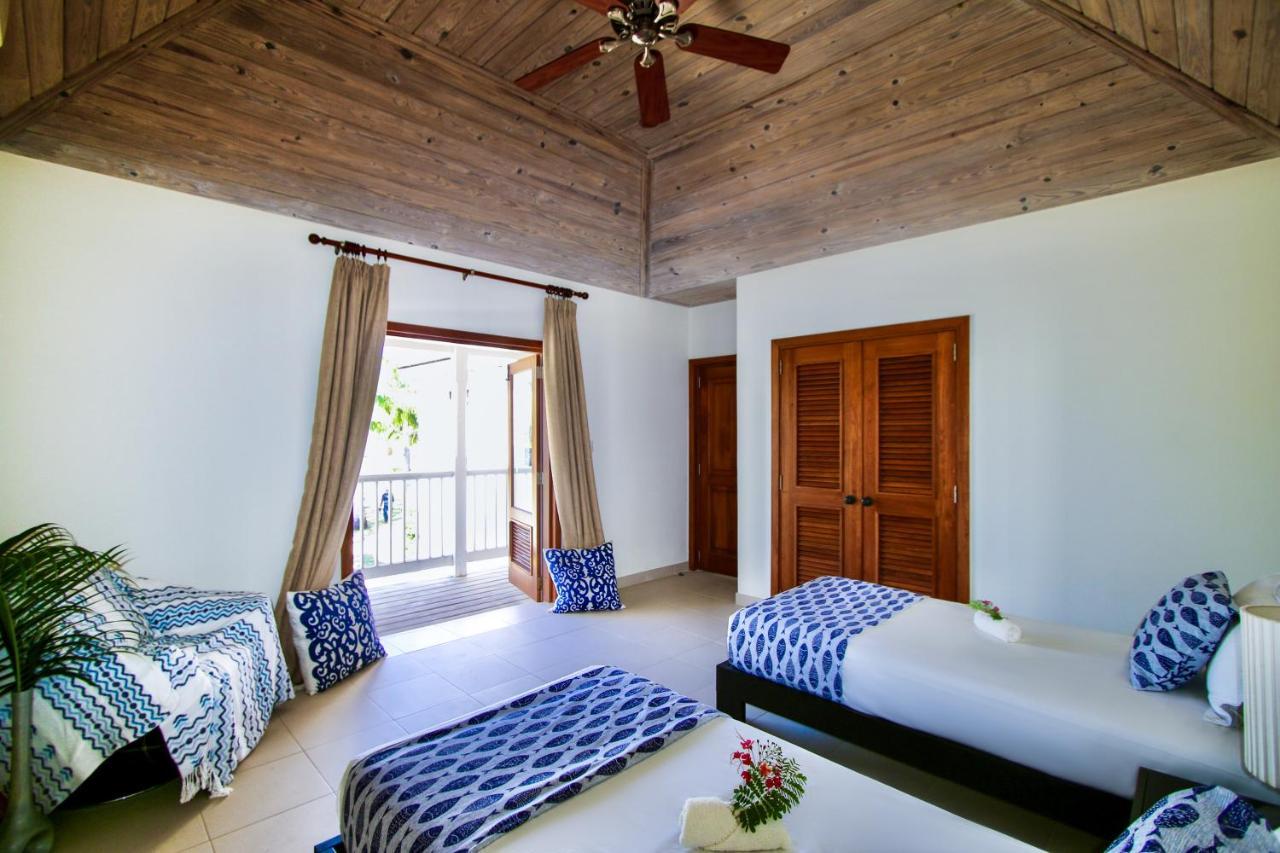 The Hideaway At Hughes Point Hotel Freetown Village Exterior foto