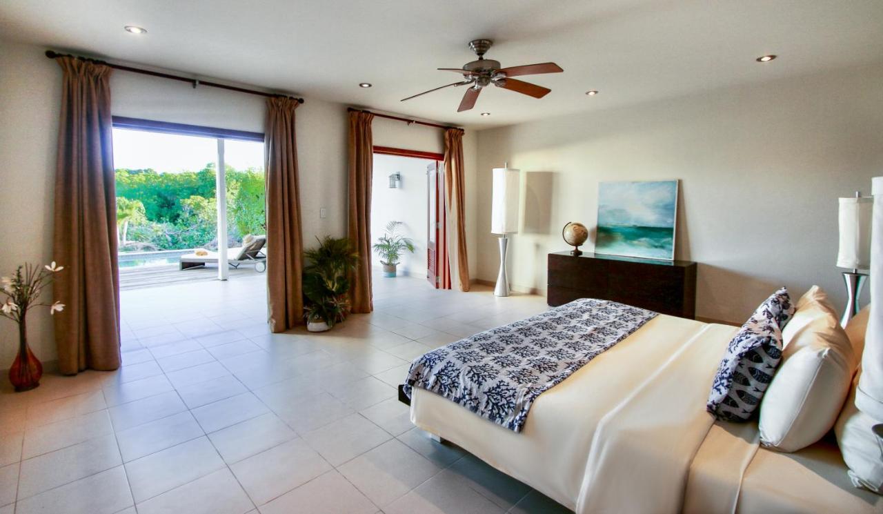 The Hideaway At Hughes Point Hotel Freetown Village Exterior foto